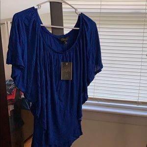 Thalia Sodi wear 3 ways blouse